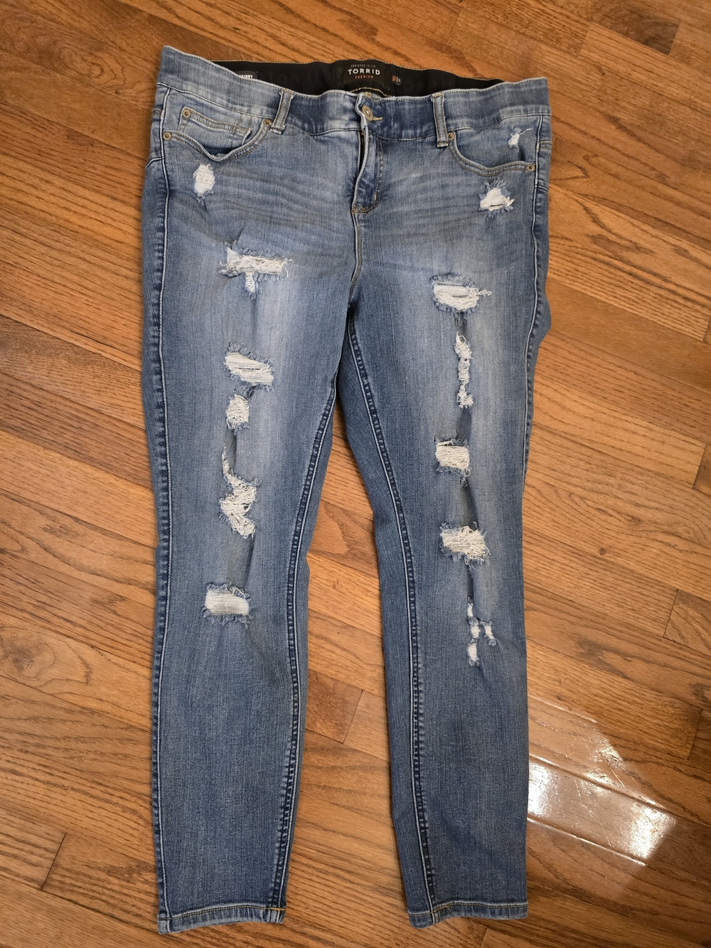 Torrid Bombshell Skinny Distressed Light Blue Jeans - Women's Plus Size 18s